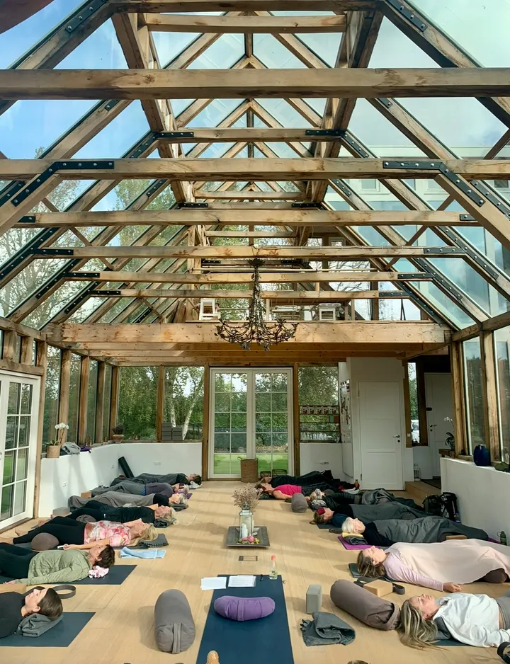Catyoga — Yoga i Vendals Bakke, Karlslunde