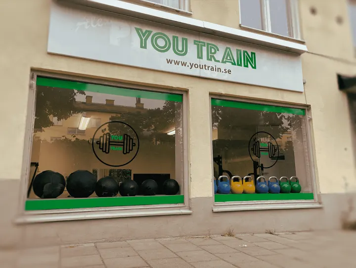 You Train — fitness studio-studio i Bromma, Stockholm