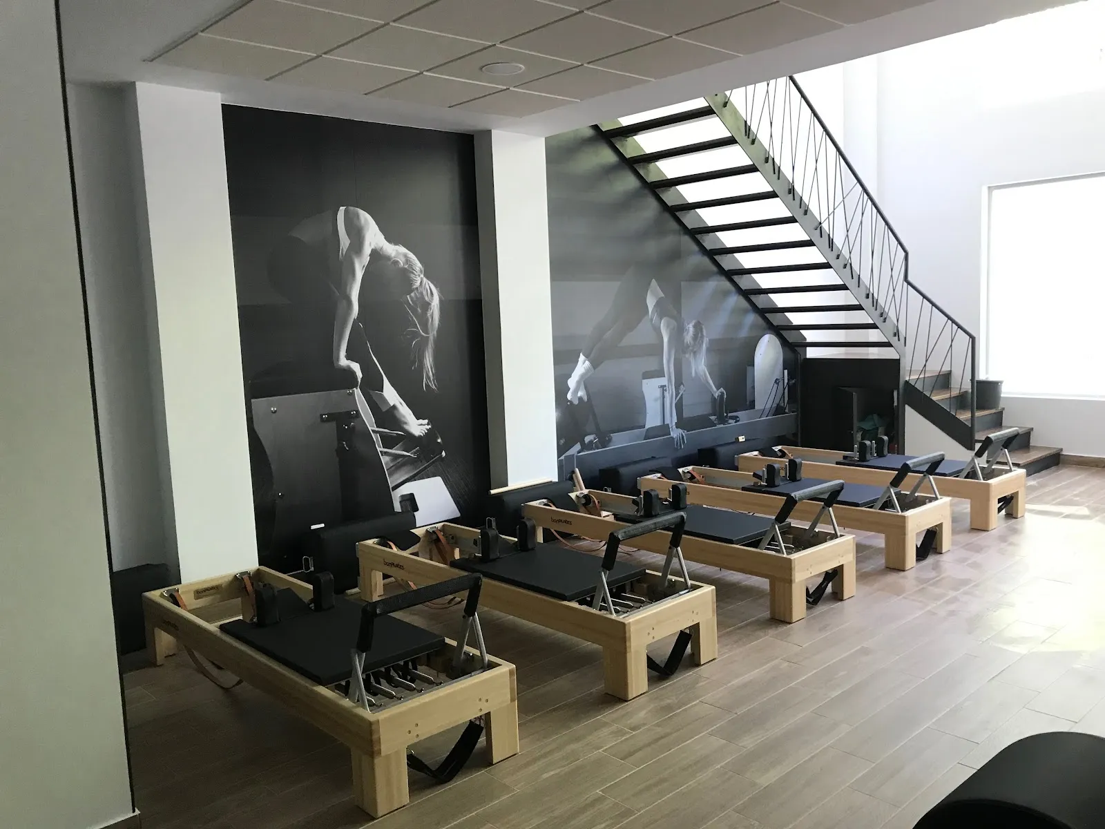AM PILATES & TRAINING STUDIO — pilates-studio en María Auxiliadora, Badajoz — 2