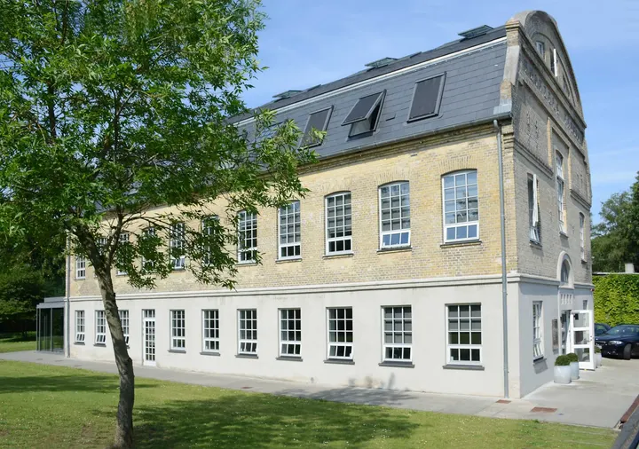 Naturbaseret psykoterapi, yoga og compassion ved Lone Maj Sand Clausen — yoga-studio i Nørrebro, København — 3