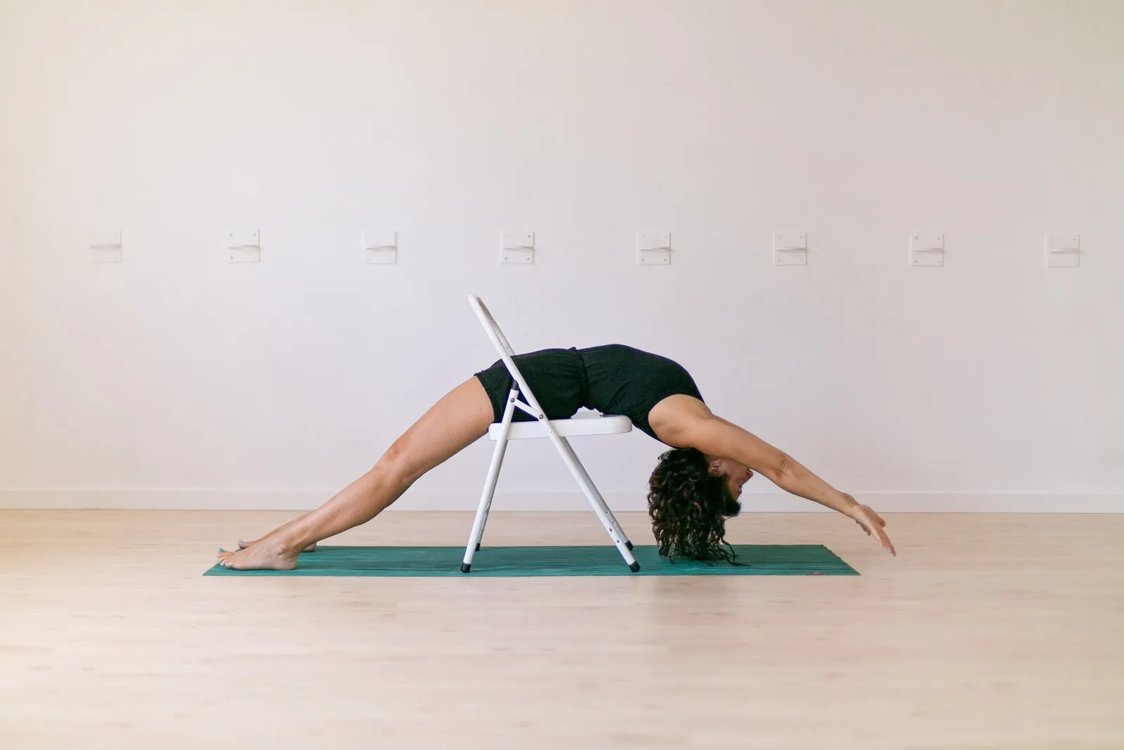 Estudio de Yoga Dhāraṇā - L'Hospitalet de Llobregat - Profesora certificada Yoga Iyengar® - — yoga-studio en Centre, L'Hospitalet de Llobregat — 2