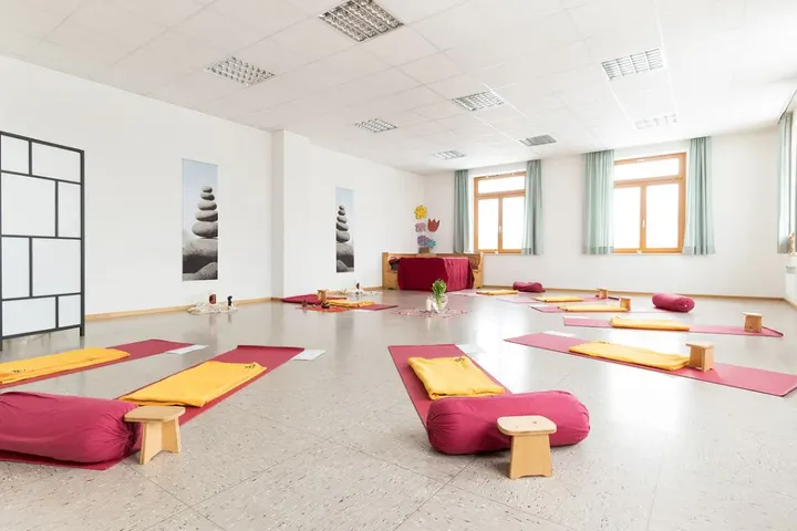 Yoga in Motion Deutschland — yoga-studio in Tuntenhausen — 3