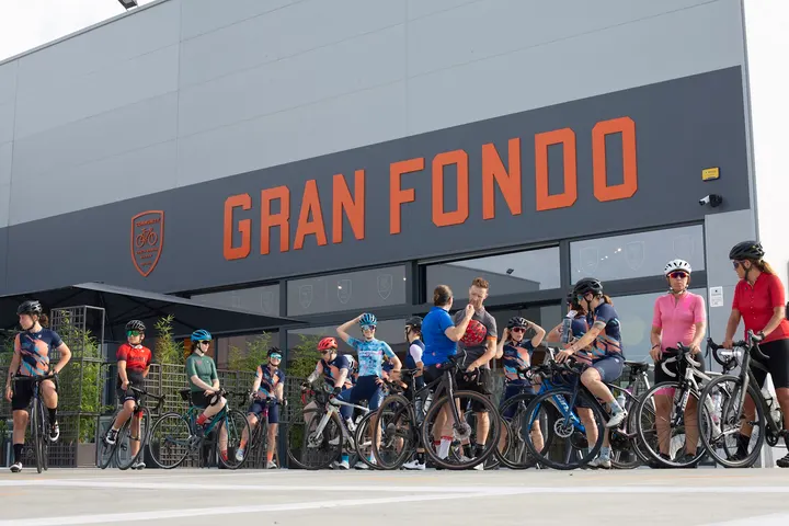 Gran Fondo Community — ciclismo-studio en Llofriu, Palafrugell — 2