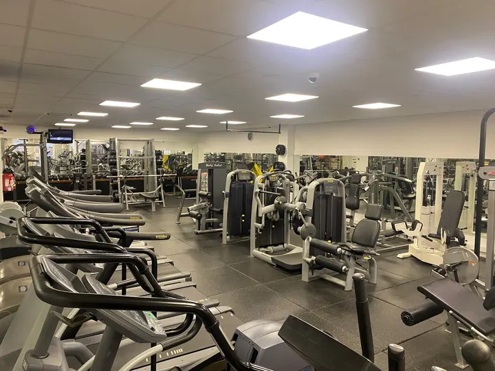 Body Fitness — Salle de fitness à Les Cannes, Ajaccio