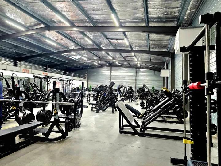 Athletica Club L'Isle-Jourdain — salle de fitness-studio à L'Isle-Jourdain — 3