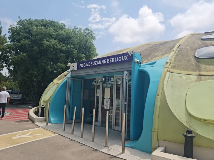 Piscine Suzanne Berlioux — Studio à Aiguerelles, Montpellier