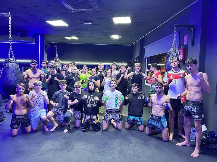 c d sandokan thai — Artes marciales en El Diezmo, Almería