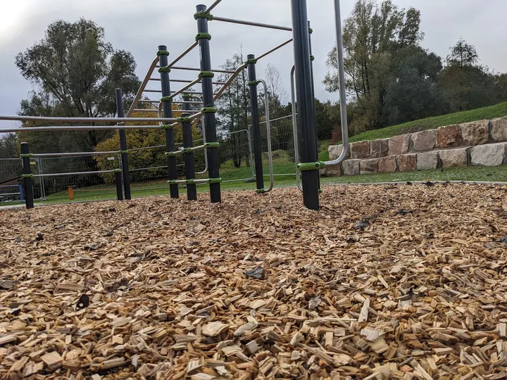Outdoor Fitness Bärenloch — fitnessstudio in Gräfrath, Solingen — 2
