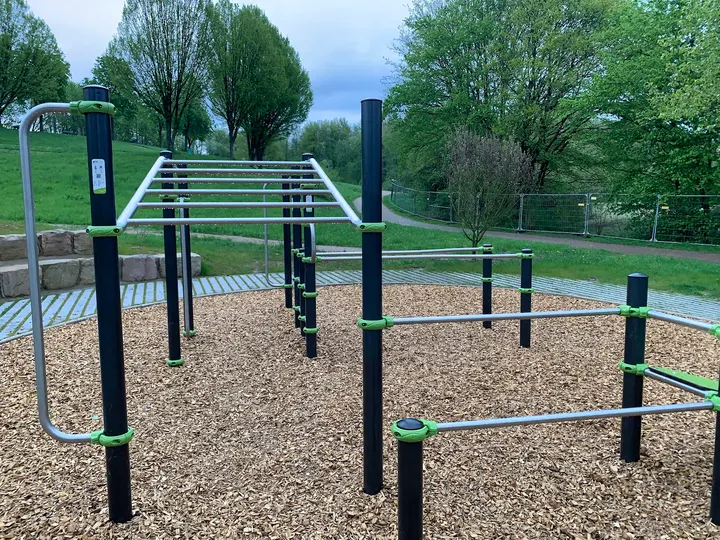Outdoor Fitness Bärenloch — fitnessstudio in Solingen — 5