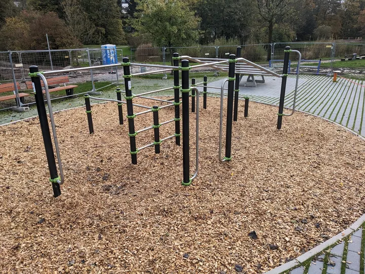 Outdoor Fitness Bärenloch — Fitnessstudio in Gräfrath, Solingen
