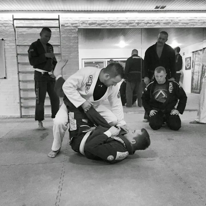 Kampfsportschule Langenfeld Selbstverteidigung — bjj-studio in Düsseldorf — 4