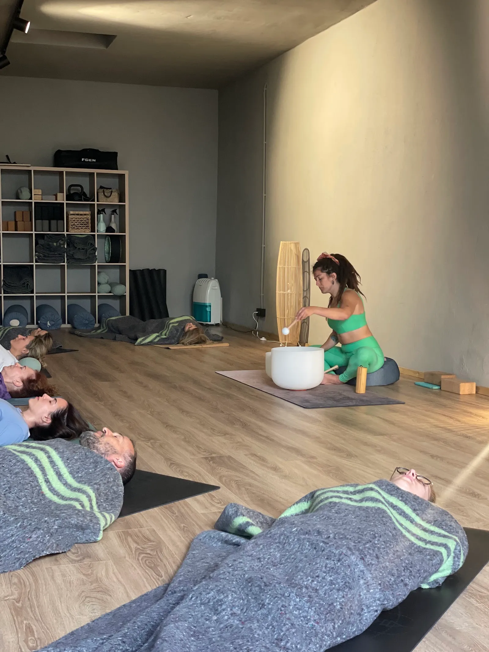 CALMA IOGA - Yoga, Pilates Reformer, Masaje Thailandés — yoga-studio en Palafrugell — 3
