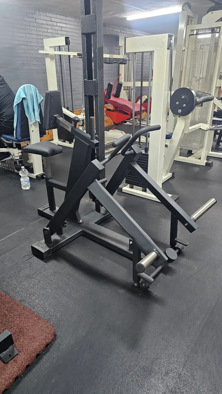 Gimnasio Atlantic Huelva — fuerza-studio en Huelva — 3