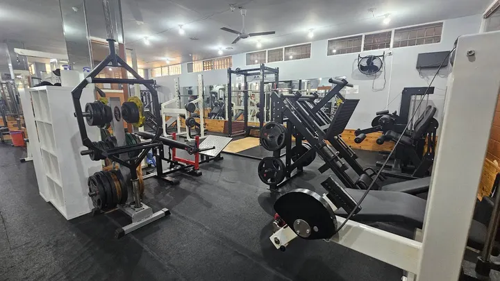 Gimnasio Atlantic Huelva — fuerza-studio en Huelva — 5