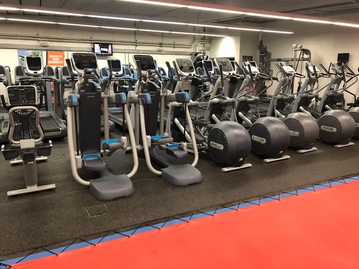 Thamesmead Gym — Fitness Studio in West Heath, London