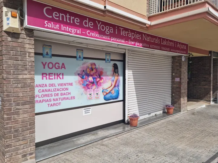 Centro de Yoga y Terapias Naturales Lakshmi y Arjuna — Meditación en Can Pere Bori, Gavà
