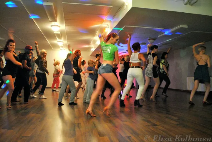 Studio Move Up — tanssi-studio – Keskusta, Kouvola — 3
