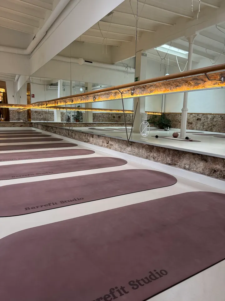 Barrefit Bcn Studio Eixample — Yoga en l'Eixample, Barcelona