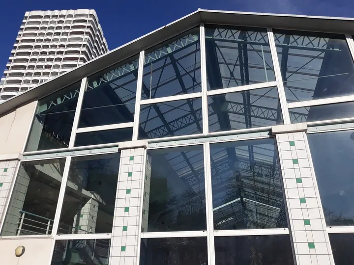 Piscine Hébert — studio à Quartier de la Chapelle, Paris — 2