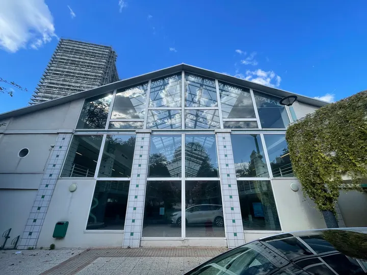 Piscine Hébert — studio à Quartier de la Chapelle, Paris — 3