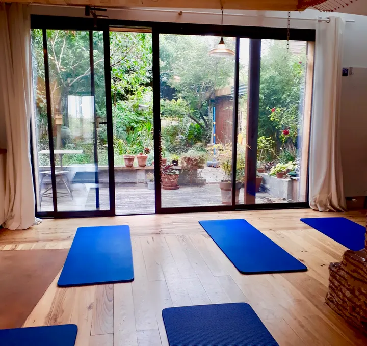 Florence Deretz Pilates ∞ — Pilates à Jean-Moulin - Beaumonts, Montreuil