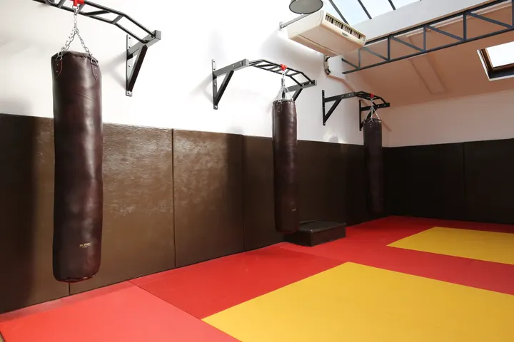 Suresnes Fitness — salle de fitness-studio à Paris — 6