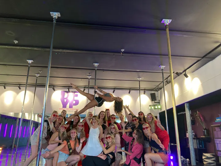 Dance For Your Pole — pole fitness-studio in Centrum, Amsterdam — 2