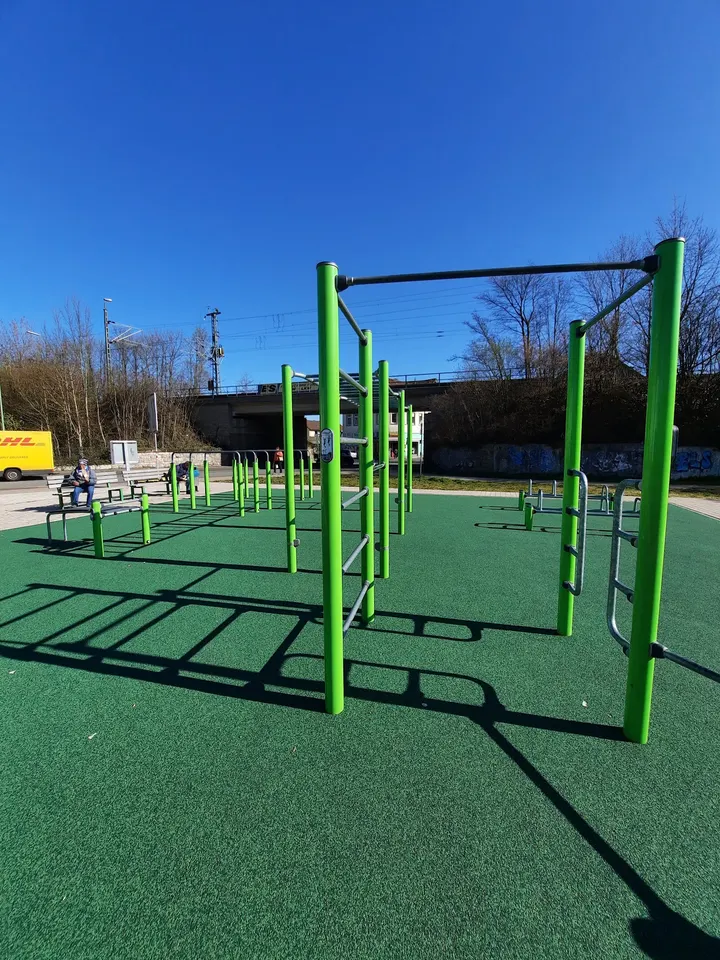 Calisthenics Park am Ostbahnhof — calisthenics-studio in Mitte, Bielefeld — 2