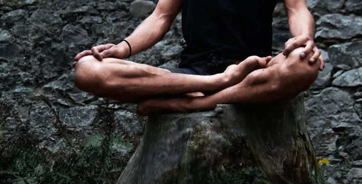 KREATIVE YOGA GIRONA — Yoga en Montjuïc, Girona