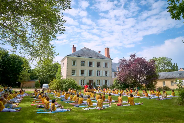 Ashram de Yoga Sivananda — yoga-studio à Neuville-aux-Bois — 2
