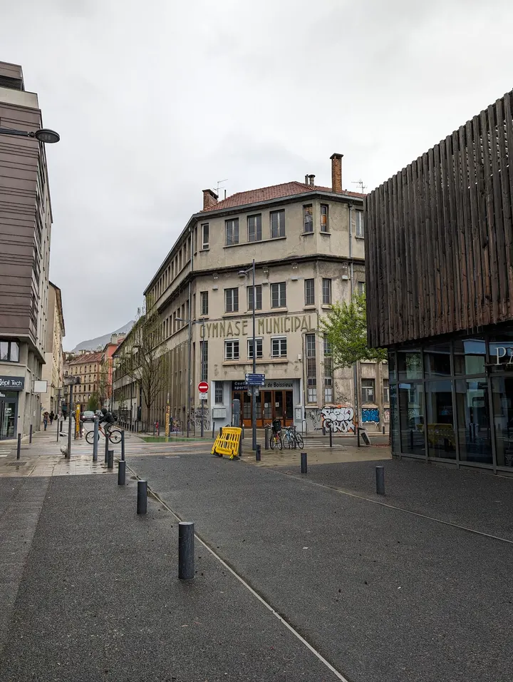 Centre sportif Berthe de Boissieux — salle de fitness-studio à Secteur 2, Grenoble — 2