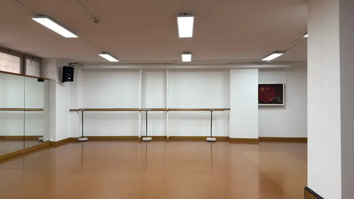 Stage Escuela De Danza — baile-studio en Sant Martí, Barcelona — 3