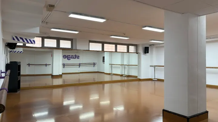 Stage Escuela De Danza — baile-studio en Barcelona — 4