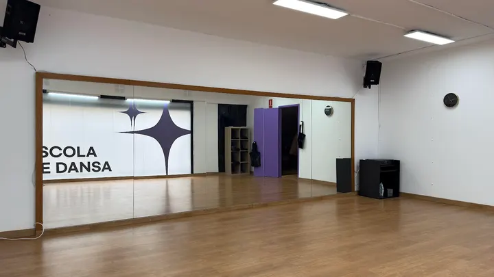 Stage Escuela De Danza — Baile en Sant Martí, Barcelona