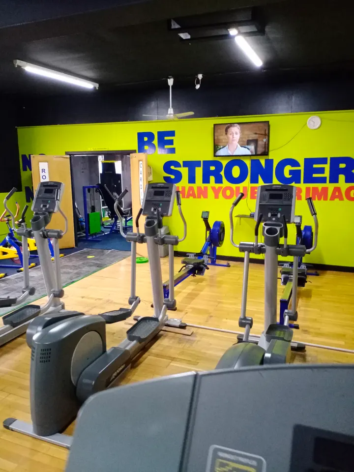 Outline Gym — fitness studio in Great Lever, Bolton — 2