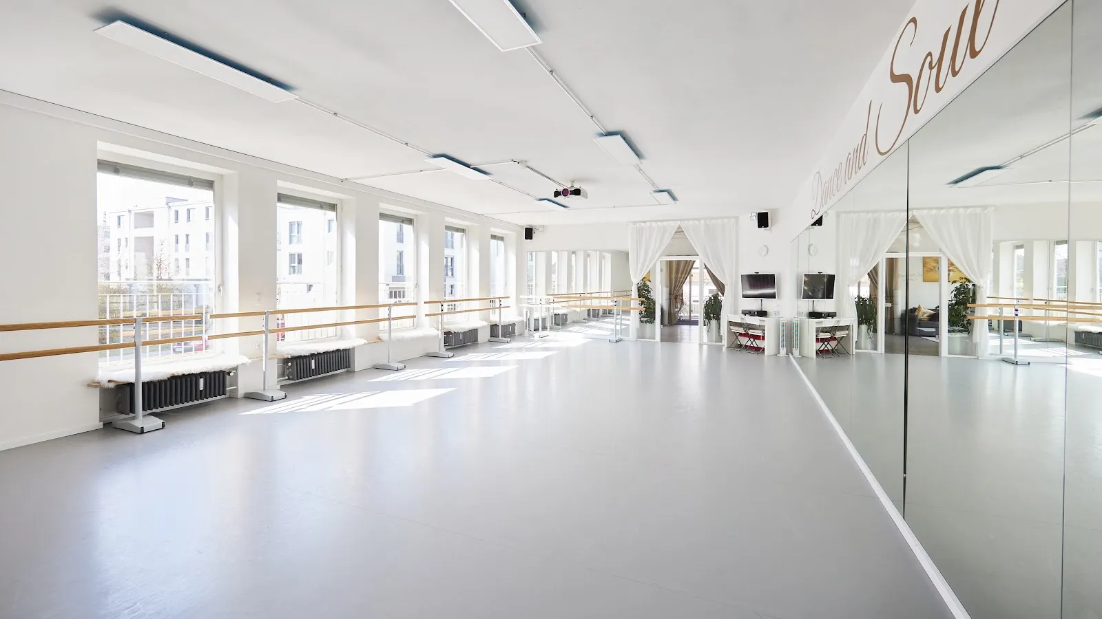 Dance and Soul Tanzschule — tanz-studio in Pasing, München — 2