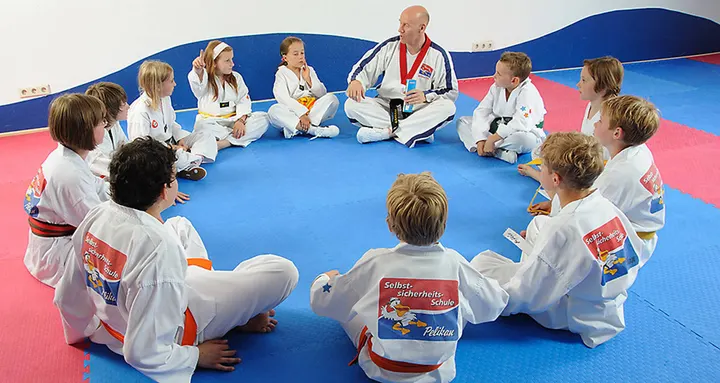 Selbstsicherheits- Schule Pelikan — kampfsport-studio in Herford — 4