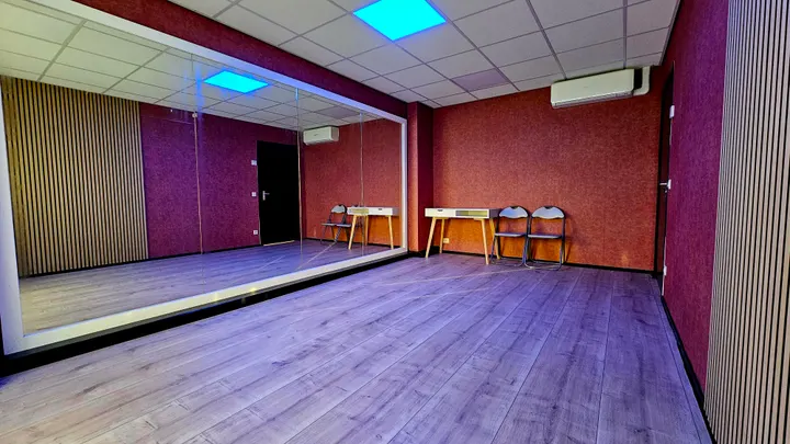 KizzMotions studio verhuur — dans-studio in Tussenwater, Hoogvliet Rotterdam — 3