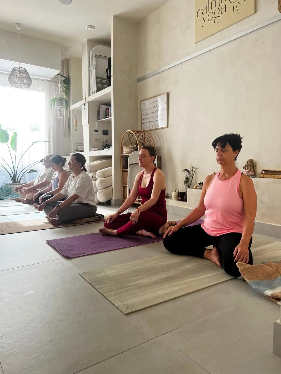 Calma Yoga OM — yoga-studio i Fuenlabrada — bild 2