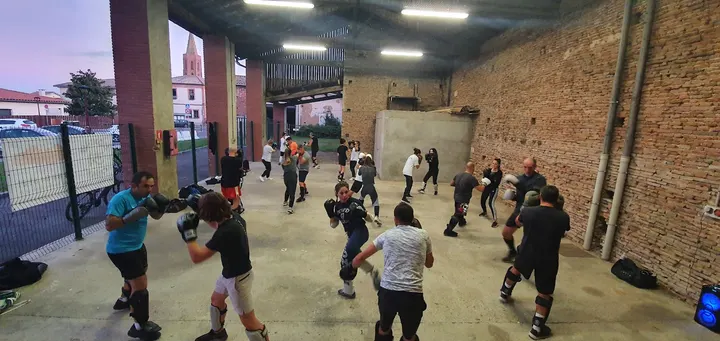 Boxing 31 Carat Aussonne — Arts martiaux à Aussonne
