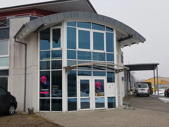 Fit&Co — fitnessstudio in Niebüll — 2