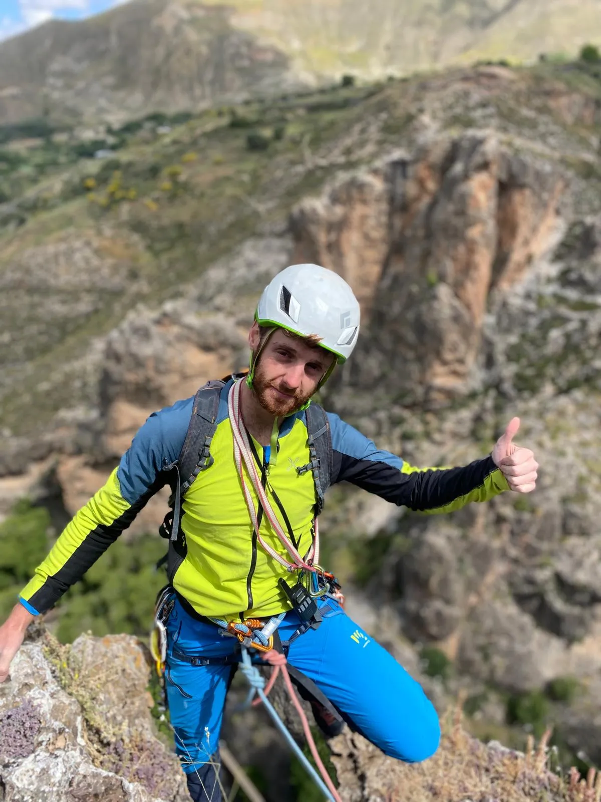 Cursos Escalada Granada - Campo Base — klättring-studio i Cogollos de la Vega — bild 3