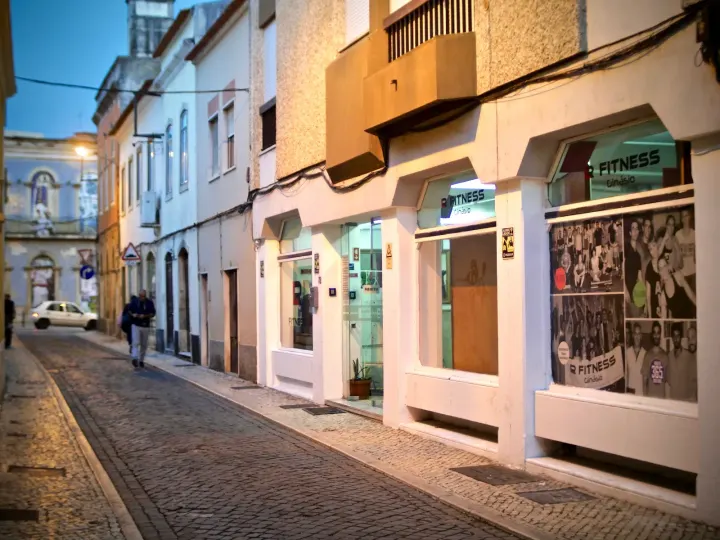 LR Fitness — Ginásio em Colégio Nuno Álvares, Tomar
