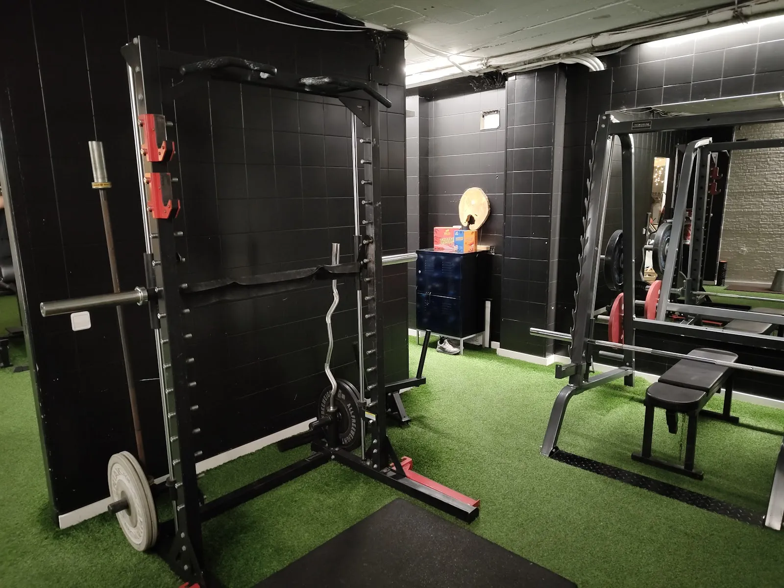 La Base Strength — entrenamiento personal-studio en Vilanova i la Geltrú — 3