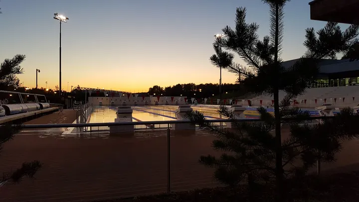 Leppävaara indoor swimming pool and outdoor swimming pool — palautuminen-studio – Helsinki — 3