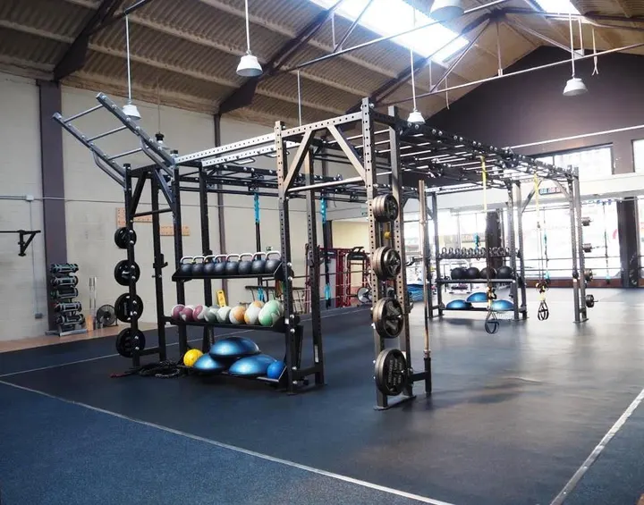 Squash Club Santiago Milladoiro — estudio de fitness-studio en Ames — 3