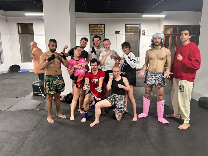 Boxe thai & Boxe femme /Marseille/Vieux-Port — arts martiaux-studio à Marseille — 3