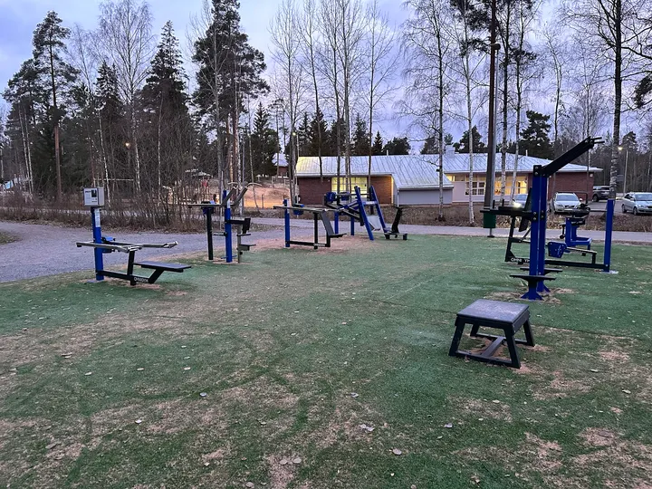 Tikanmaa Outdoor Gym — fitnessstudio – Raisio, Turku — 3