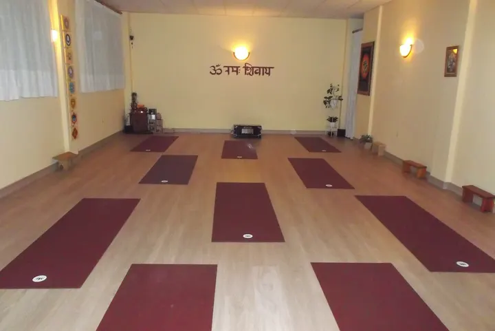 Yoga Shakti Calle de Maeztu — yoga-studio en Parque Goya, Zaragoza — 2