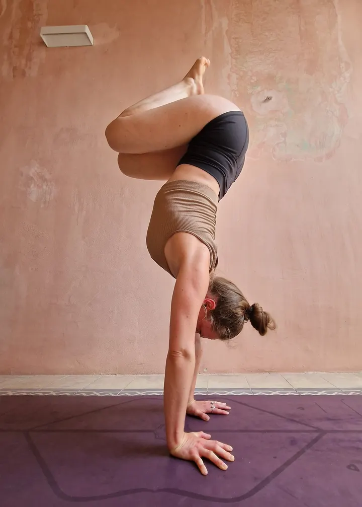 Flow with Shell - Amba House — yoga-studio in Bristol — 5